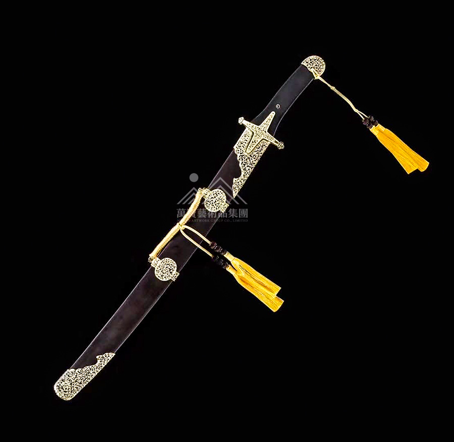 作品详情 元朗腰刀 作品描述 元朗腰刀:元代晚期蒙古骑兵佩刀有中亚